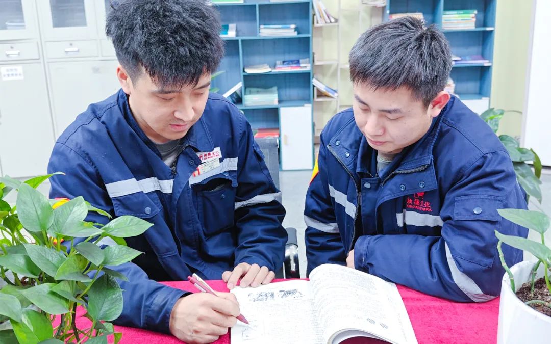 新疆宜化熱電分廠發(fā)電三班：夯實班組基礎(chǔ)，推進(jìn)自主管理(圖4)