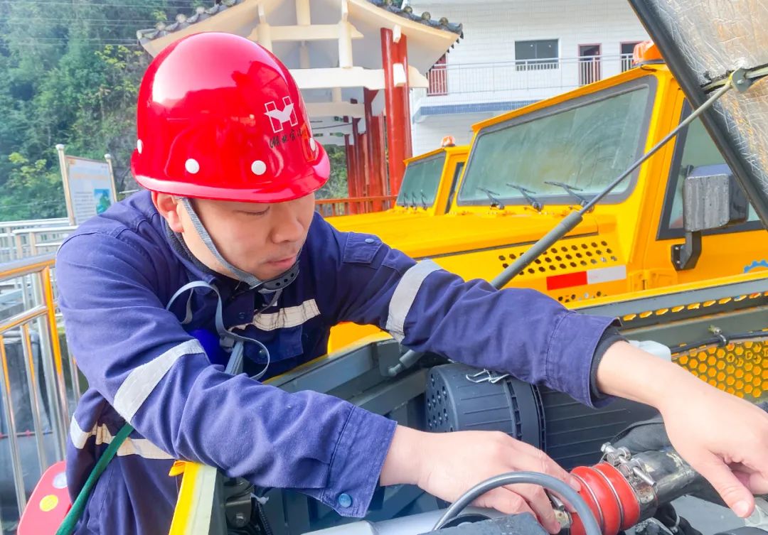 【宜化榜樣】宜化礦業(yè)余鵬程：不遺余力，用匠心書寫奮進(jìn)青春(圖3)