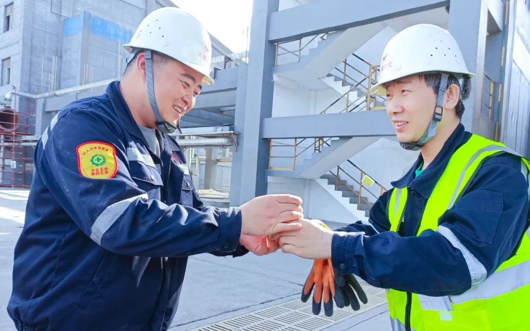 新疆宜化乙炔車(chē)間運(yùn)行一班：立足崗位強(qiáng)技能，凝心聚力創(chuàng)佳績(jī)(圖5)