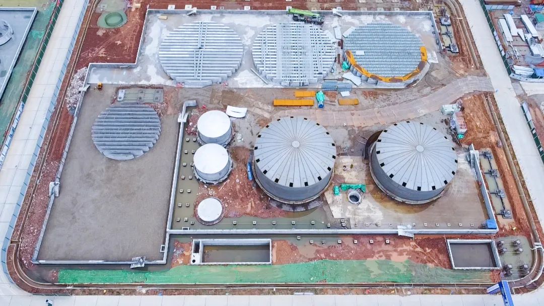 爭春提速！磷化工項目首個建筑單體封頂(圖3)