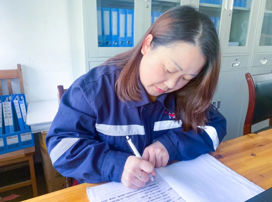 【宜化榜樣】宜化礦業(yè)黃小燕：礦山里的“黃督督”，安全上的內(nèi)當(dāng)家(圖5)
