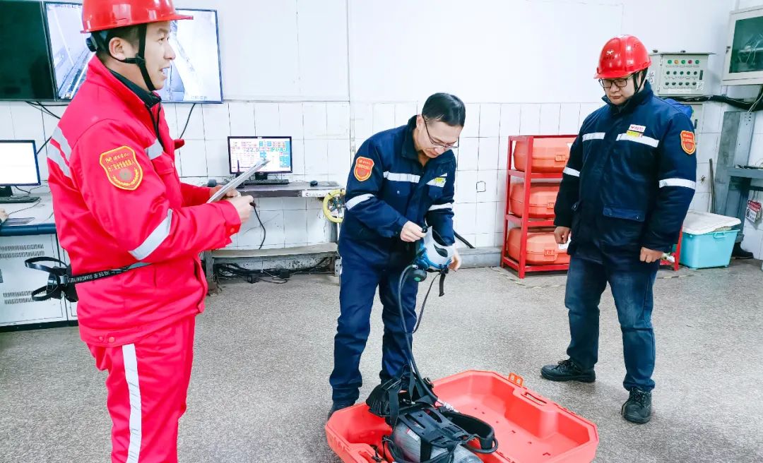 股份公司熱電維修班：精細(xì)管理強(qiáng)基礎(chǔ)，提升技能育人才(圖4)