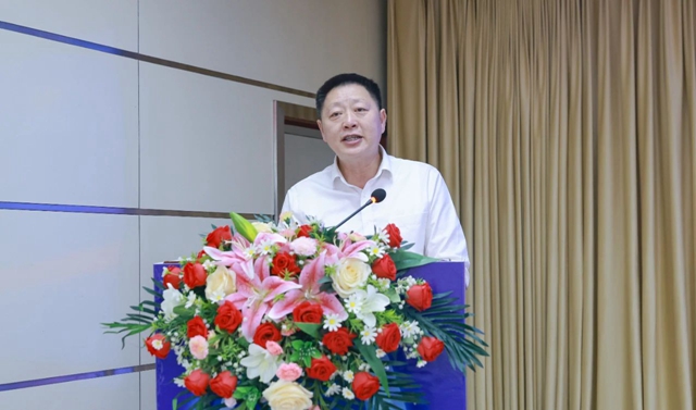 增值引領(lǐng)共贏疆來！2024宜化宜冠滴品牌戰(zhàn)略發(fā)布會在新疆輪臺縣成功舉行(圖2)