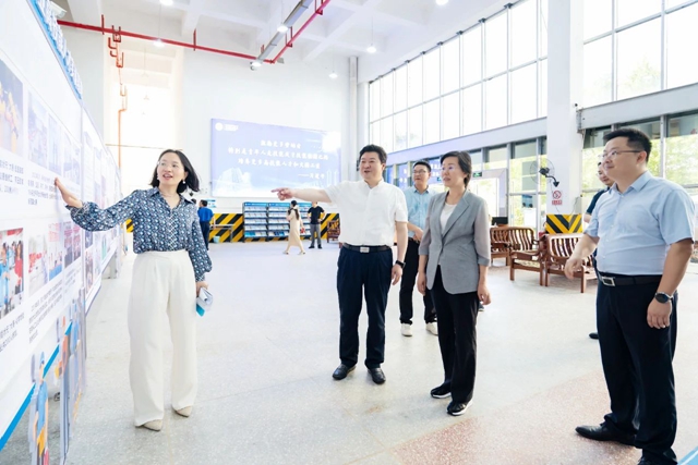湖北省人社廳黨組書記、廳長李述永到宜化實訓(xùn)基地調(diào)研